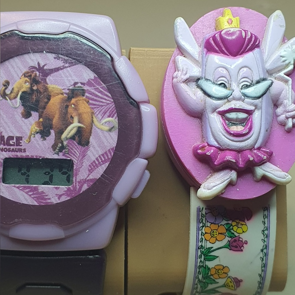 🦋10/$20🦋 Lot of 2 Ice Age & Pagemaster Digital Girl's Watches